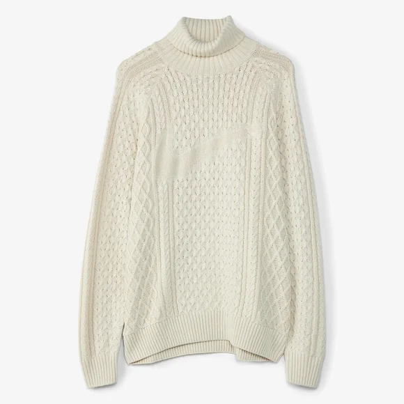 NWT Nike Life Light Bone Cable Knit Swoosh Turtleneck Sweater M